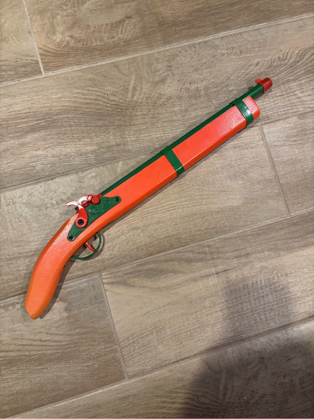 Disneyland Disney Parks Vintage Wood Metal Rifle Orange Green 19” Frontierland